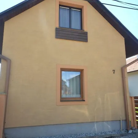 And Veronika Apartment