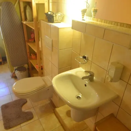 And Veronika Apartment